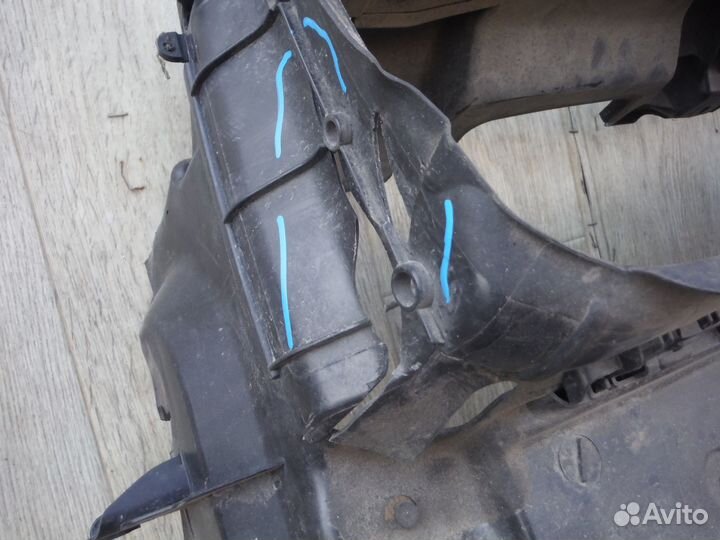 Воздуховод передний №30 BMW X1 (F48) 2016