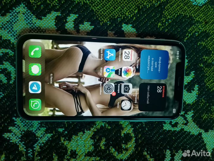 iPhone 11, 64 ГБ