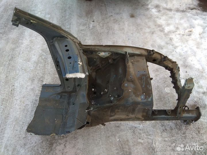 Лонжерон передний левый VW Touareg 2003-2010г.в