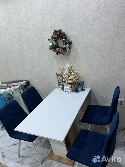 Кухонный стол и стулья бу