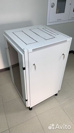 Серверный (телекоммуникационный) шкаф на 18 юнитов