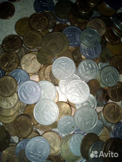 Продаю монеты