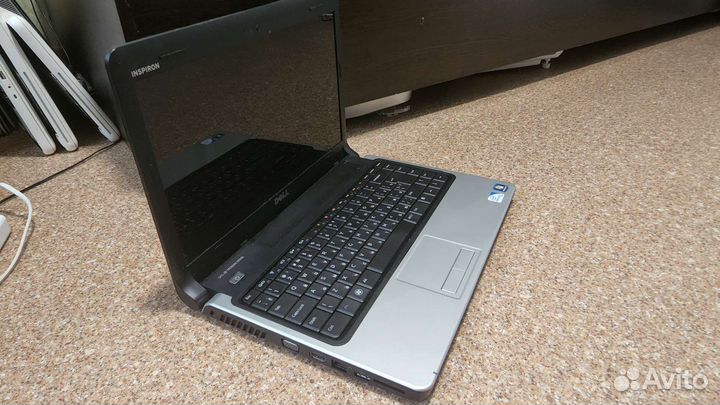 Dell inspiron 1470 4GB /320GB/14