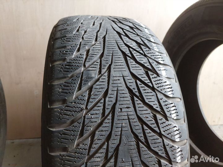 Nokian Tyres Hakkapeliitta R2 245/45 R18 100R