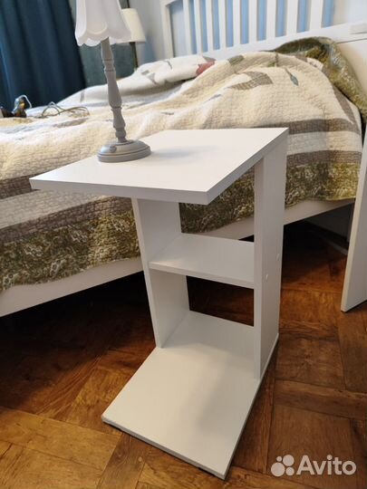 Полка прикроватная