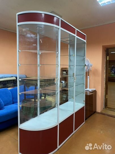 Торговое оборудование, витрины, лари, прилавки