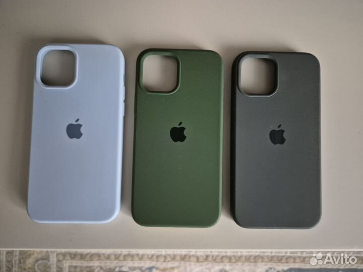 Чехол на iPhone 12 силиконовый