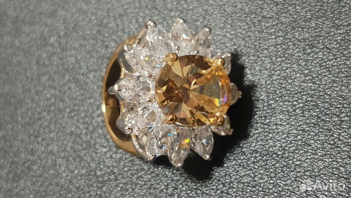 Кольцо фианиты цитрин