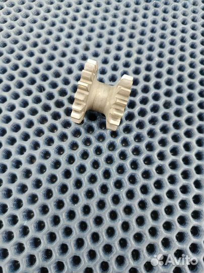 Suzuki GSX-R750 Y K1 K2 K3 шестерня стартера