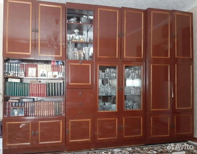 Стенка в гостиную бу