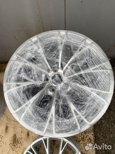 Диски Audi R19 5х112