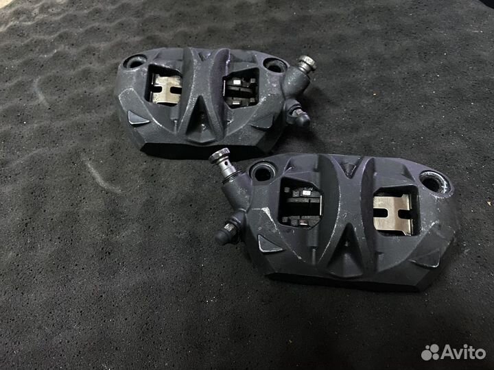 Суппорты Сняты с Honda CBR 600 RR 2011г