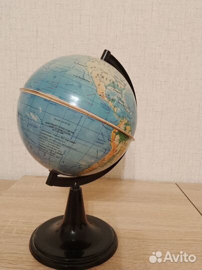 Глобус школьный