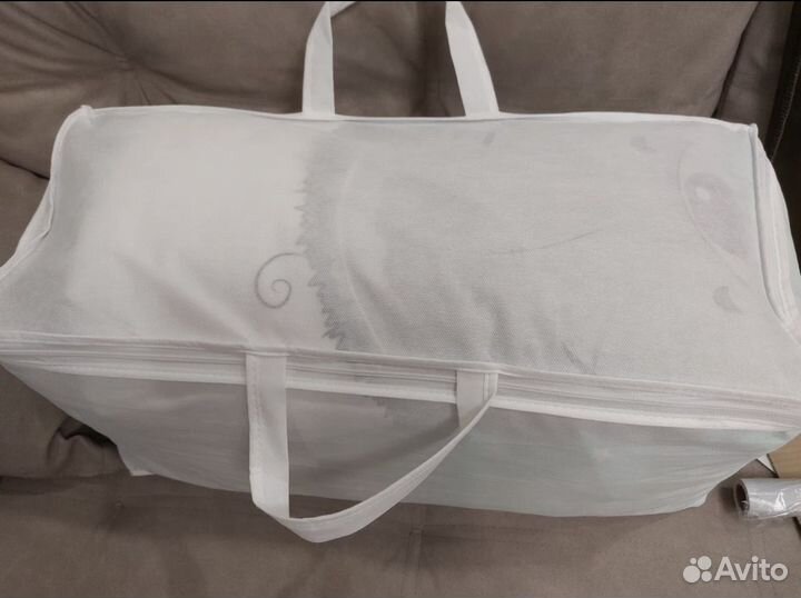 Бортики в кроватку + одеяло новые