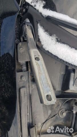 Петли капота на Volkswagen Passat B5