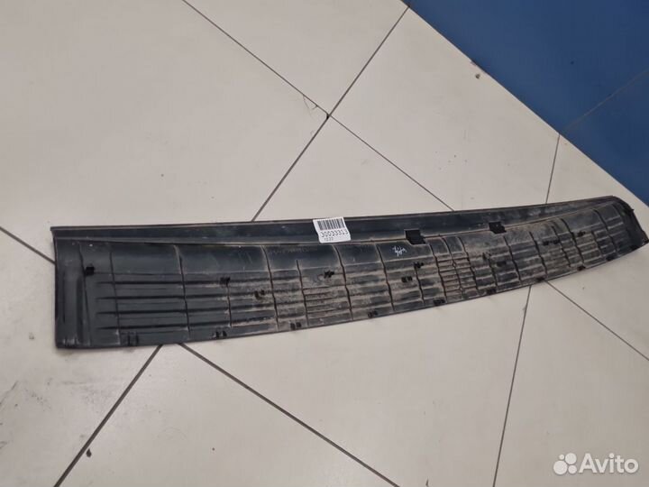 Накладка заднего бампера Lexus LX 570 URJ200 2007