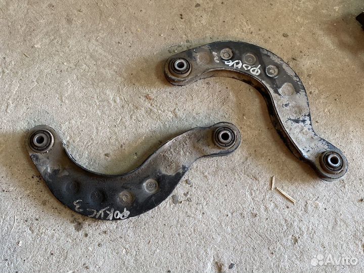 Задние рычаги Ford Focus 3