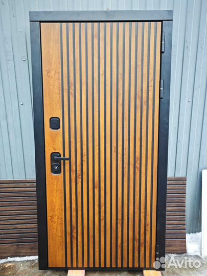 Дверь входная металлическая