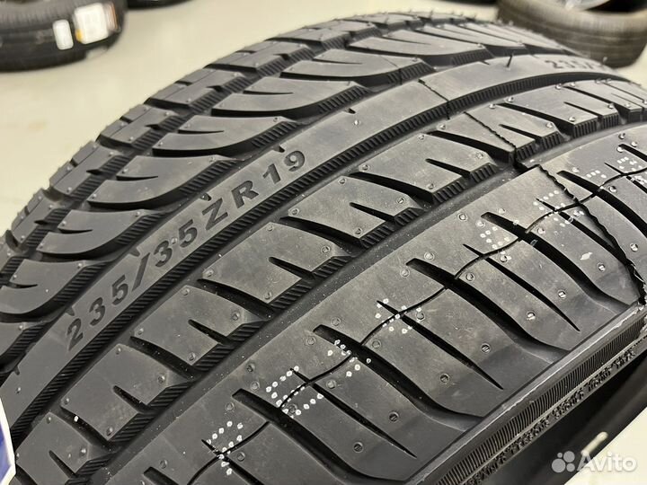 Evergreen EU72 235/35 R19 91Y
