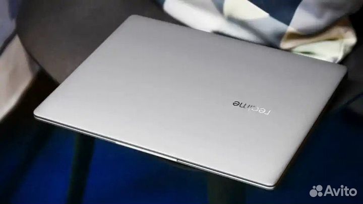 Ноутбук realme 14
