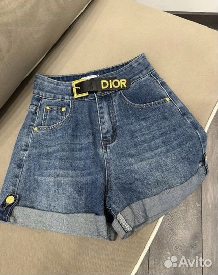 Шорты Dior с кожаным ремнем