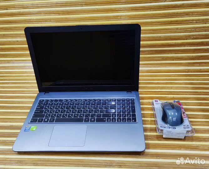 Ноутбук Asus X540LJ / GeForce 920m 2 Гб / i3