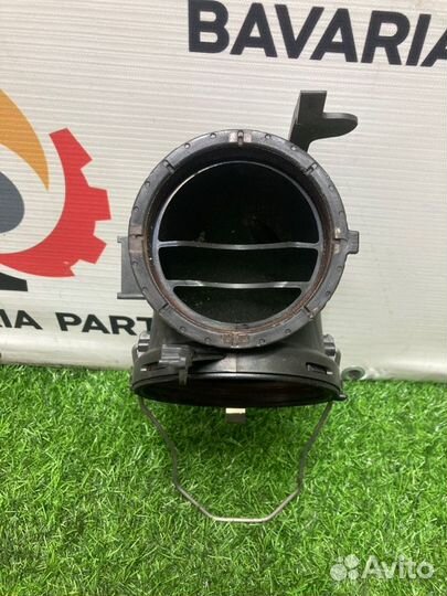 Патрубок воздушного фильтра Mercedes Cls W219 3.5