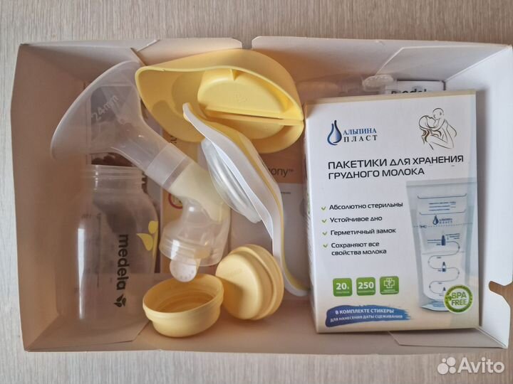 Молокоотсос ручной Medela Harmony