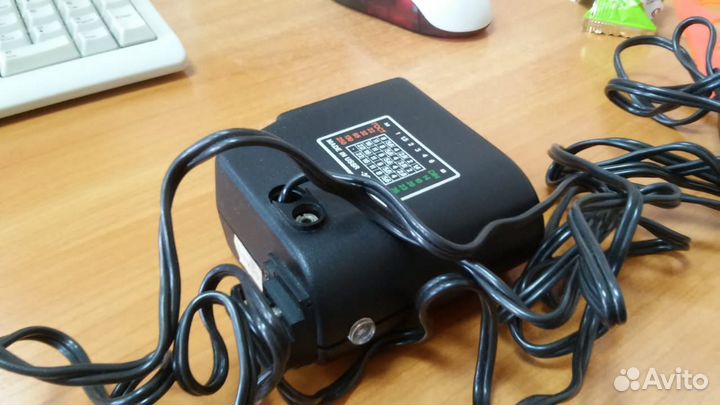 Фотоаппарат Zenit и фотовспышка norma FIL 16