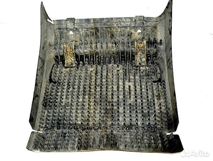 Крыло ведущего моста, заднее правое mercedes-benz