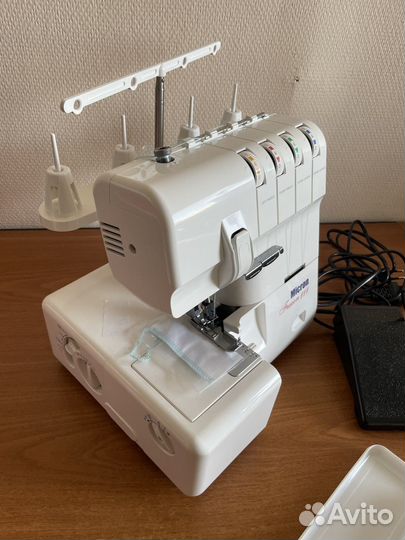 Новыйоверлок для швейной машины Micron Fusion 111