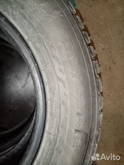 Nokian Tyres Hakkapeliitta 9 SUV 215/65 R16