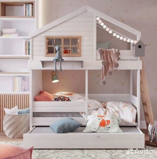 Кроватка домик двухъярусная