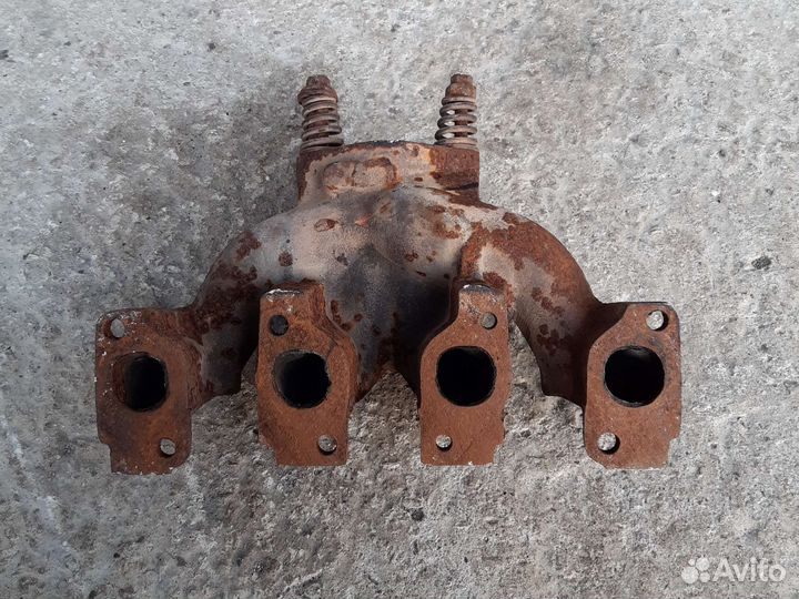 Коллектор выпускной 90234480 Daewoo Nexia
