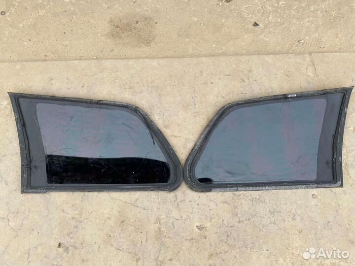 Стекло боковое volvo xc90