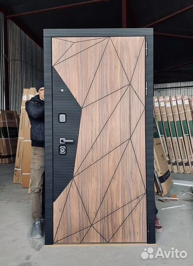 Дверь входная