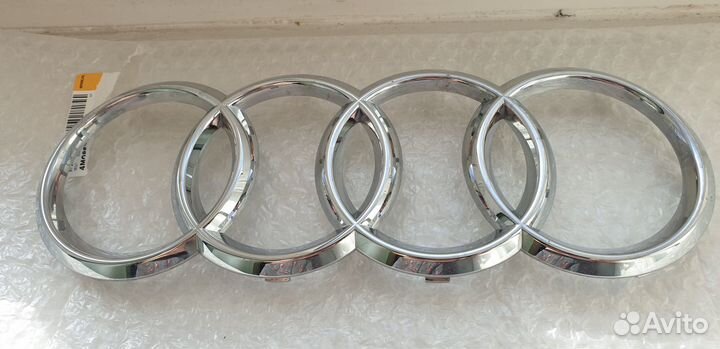 Эмблема audi передняя решетка