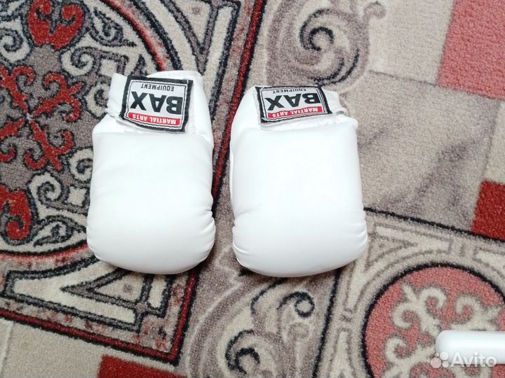 Шлем детский для карате и перчатки