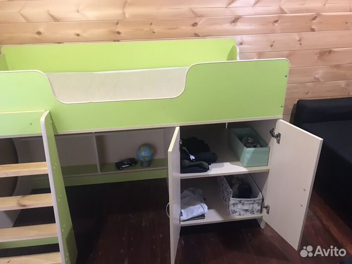 Кровать чердак домик