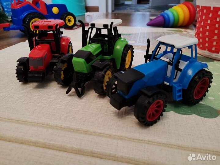 Трактор детский инерционный