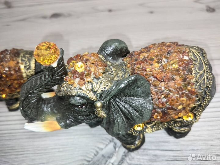 Статуэтка слоны из Калининграда