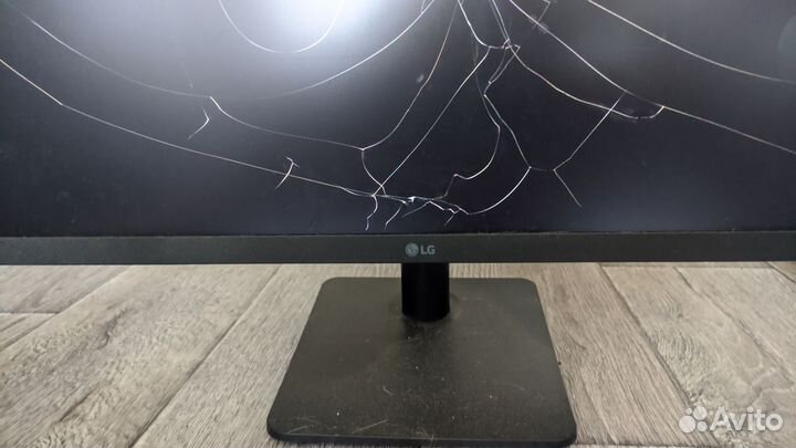 Монитор Lg 27MP400-B разбита матрица