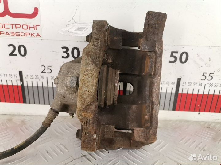 Суппорт передний левый для Renault Scenic 1