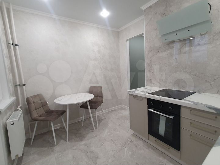 2-к. квартира, 54 м², 16/18 эт.