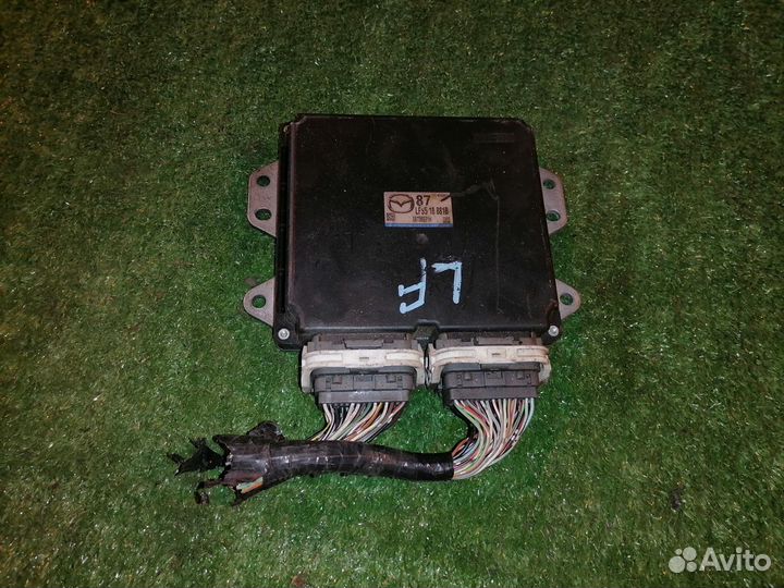 Блок управления двигателем LF-VE LFS5-18-881B Mazd