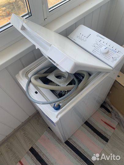 Стиральная машина с вертикальной загрузкой