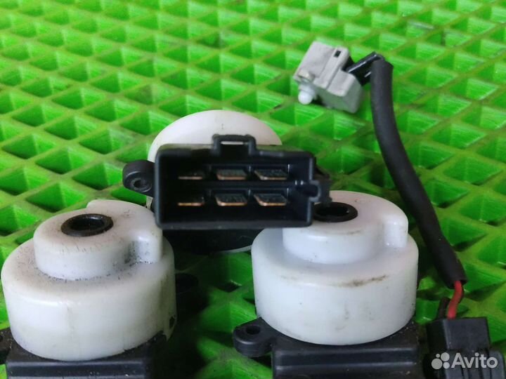 Контактная группа замка зажигания mitsubishi