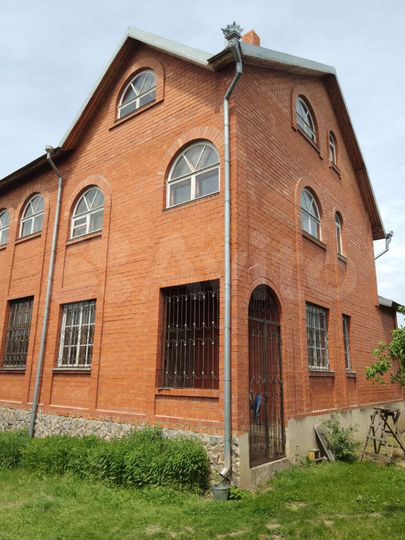 Дом 350 м² на участке 10 сот.