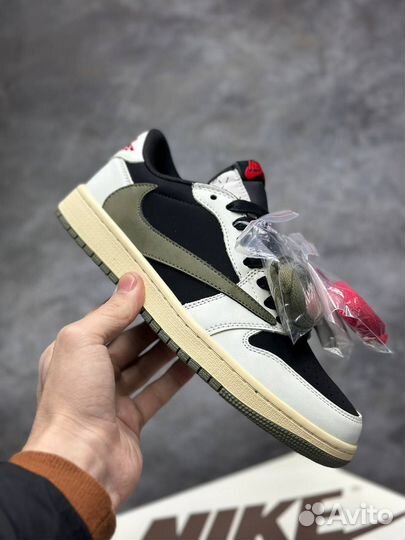 Nike Jordan Travis Scott