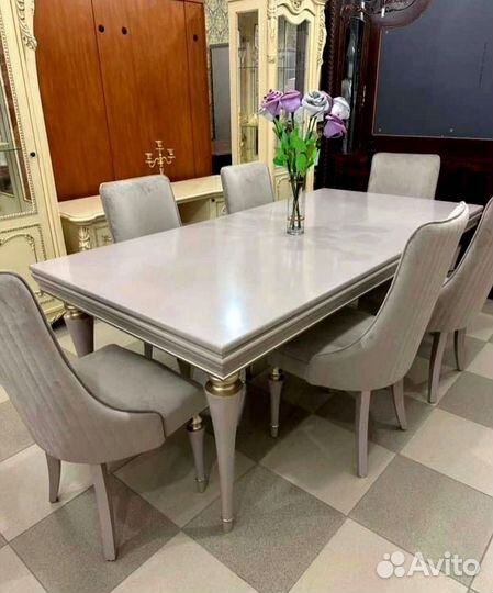 Комплект стол и стулья на кухню